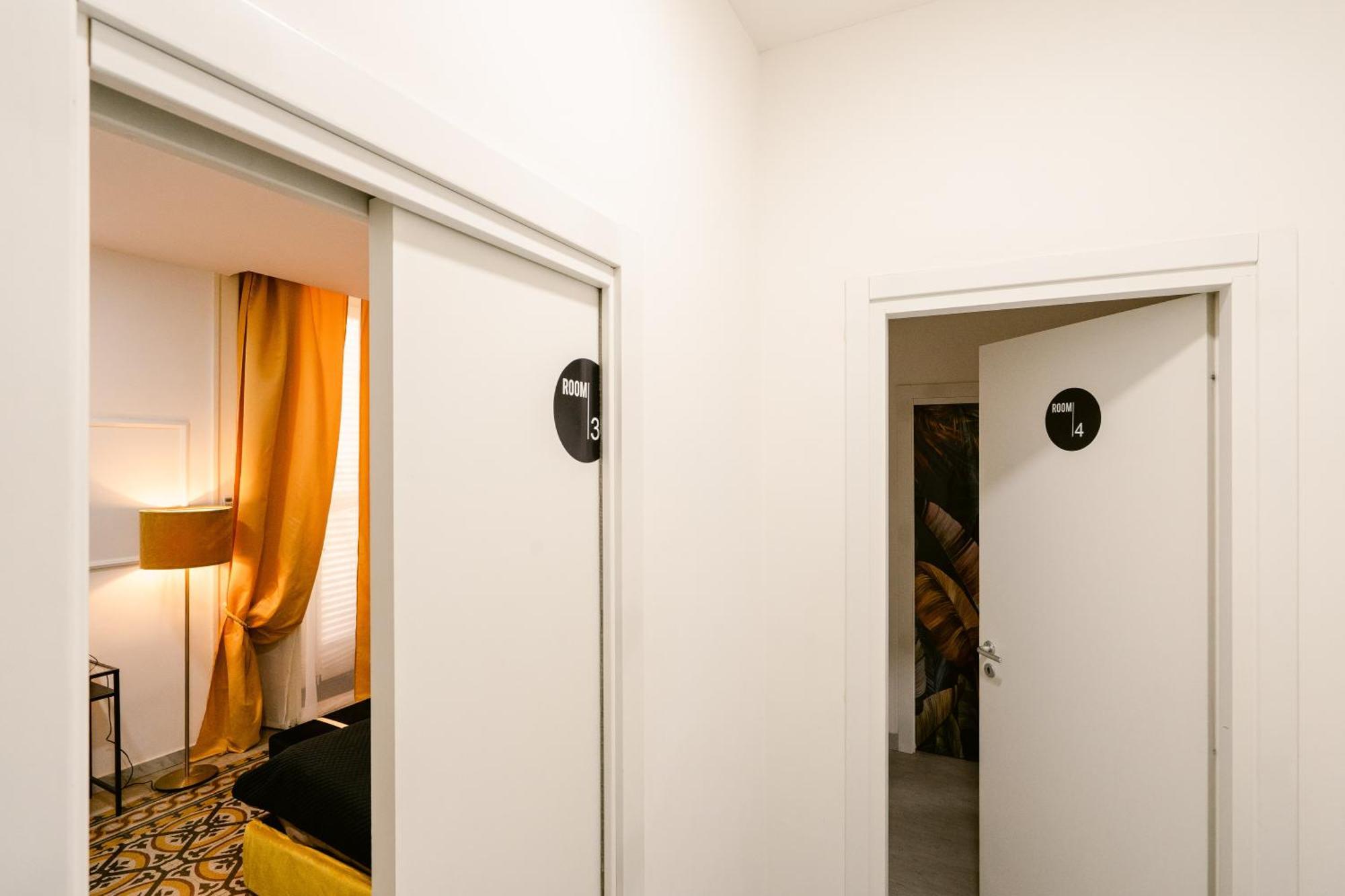 Random B&B Naples Luaran gambar