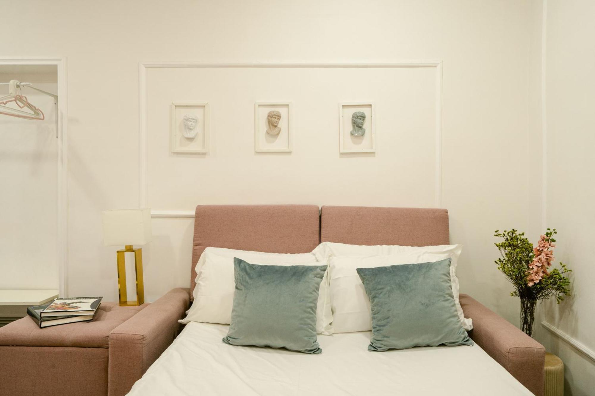 Random B&B Naples Bilik gambar