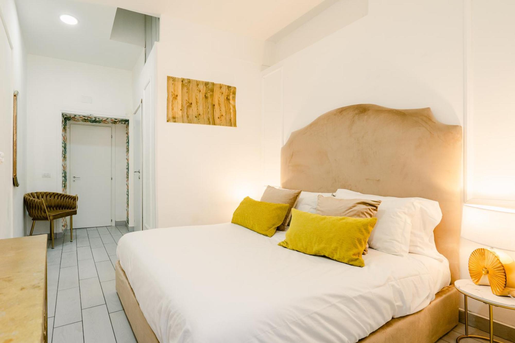 Random B&B Naples Bilik gambar
