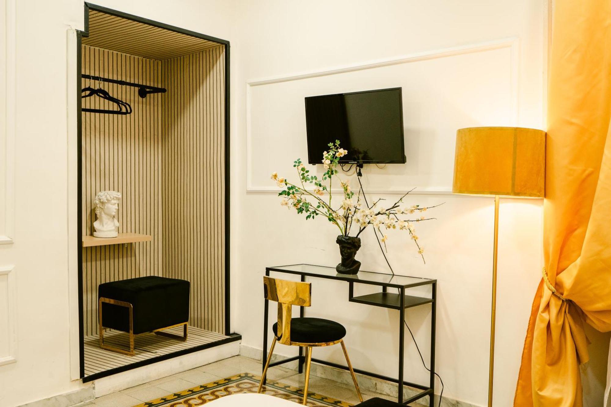 Random B&B Naples Bilik gambar
