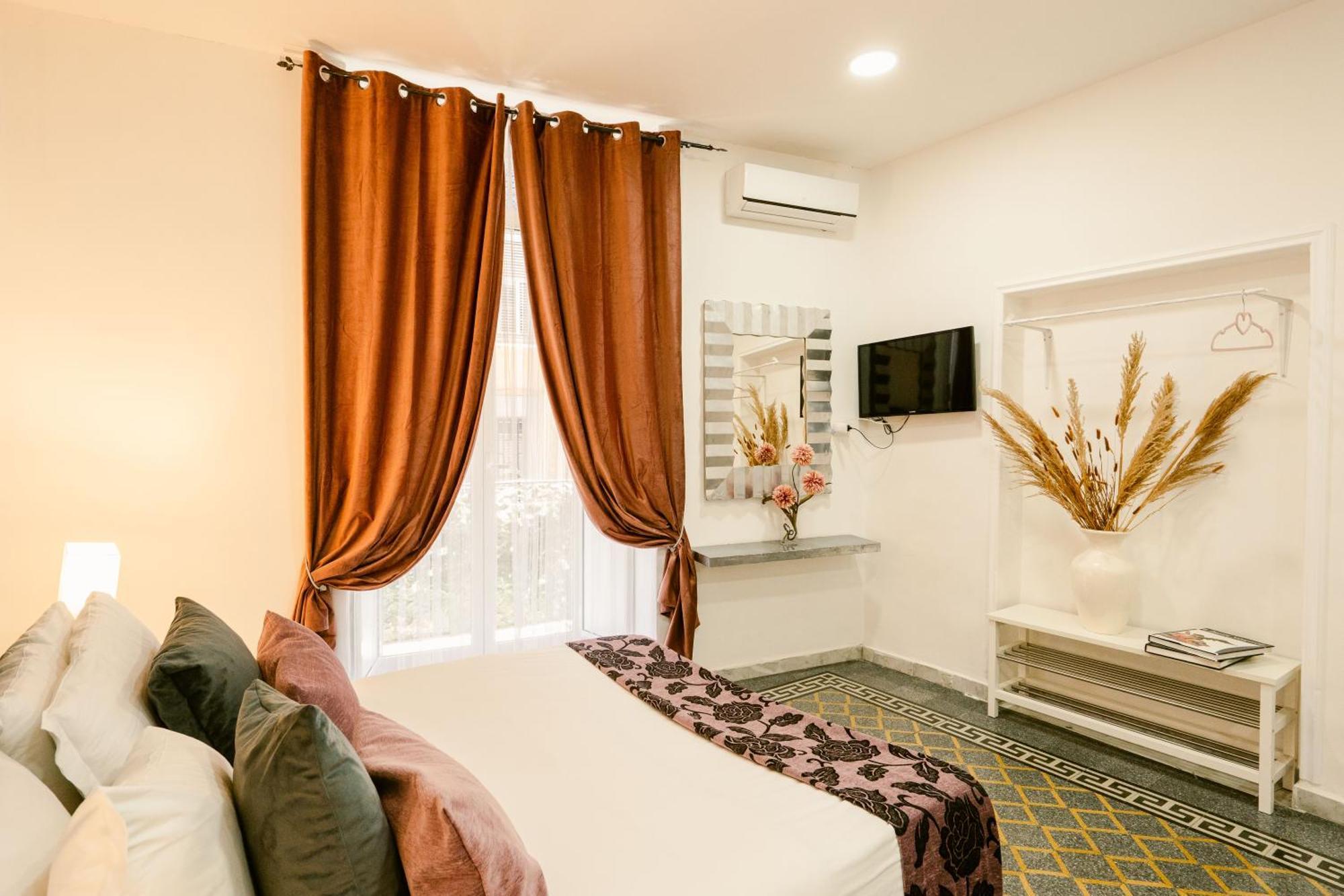 Random B&B Naples Luaran gambar